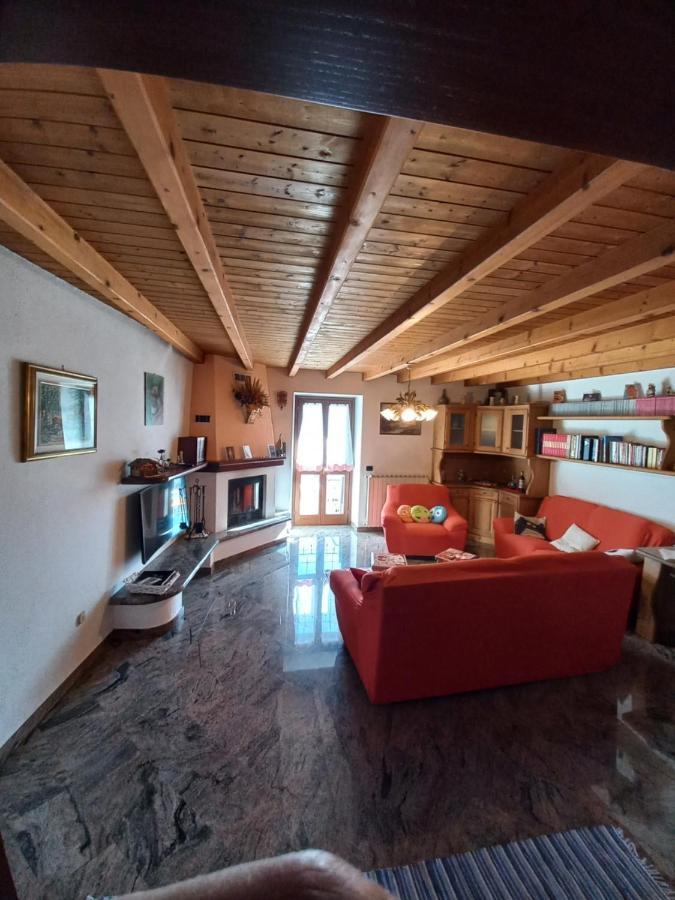 Casa Vacanza Da Ghislin Тельо Экстерьер фото